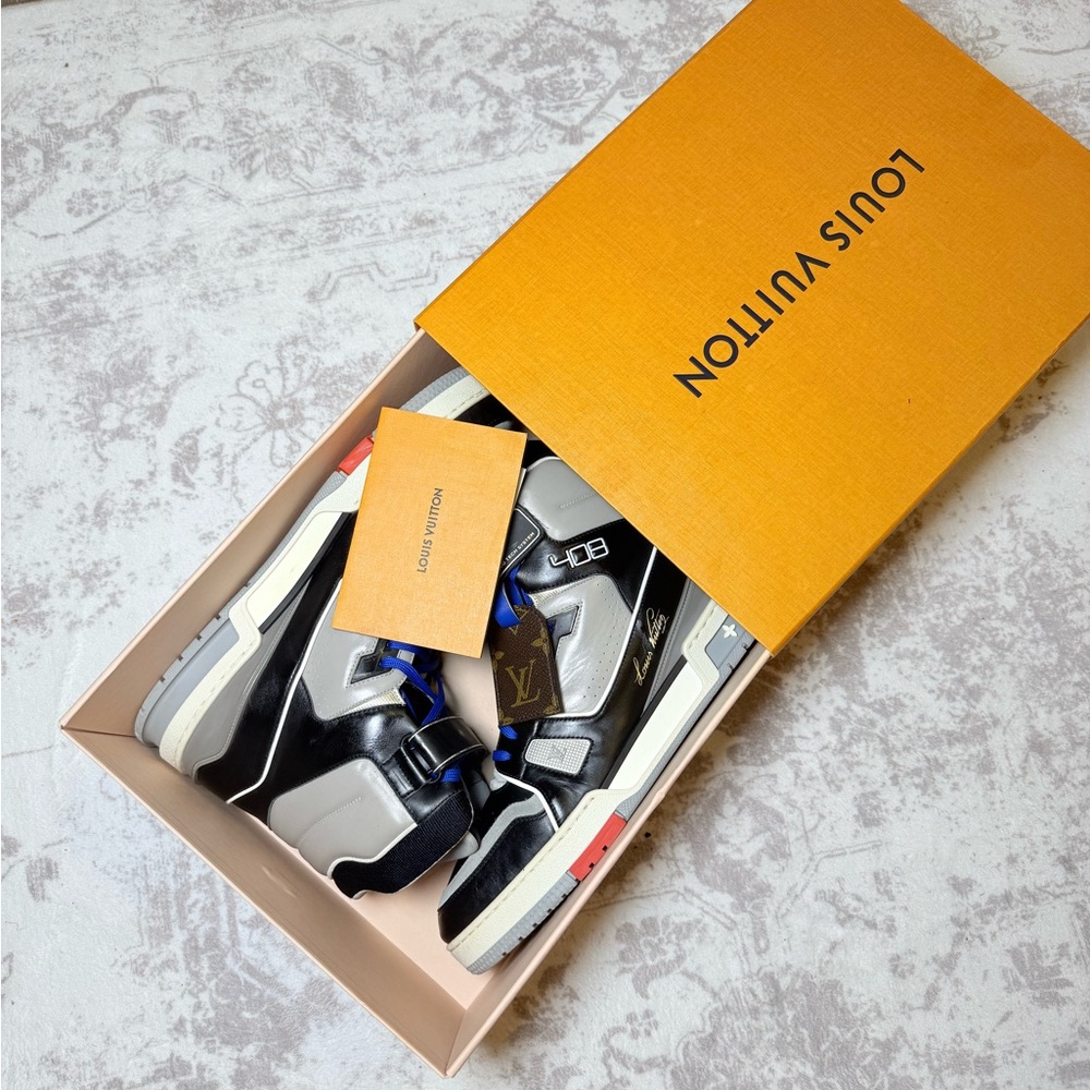 Louis Vuitton VIRGIL ALBOH (RARE) 1st Sneaker - Picture 6 of 16